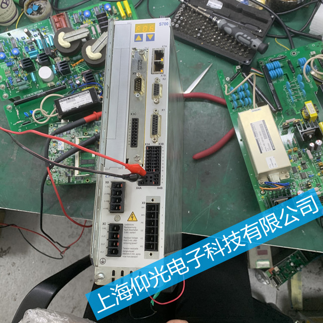 云南科爾摩根伺服驅(qū)動器維修報(bào)警顯示F30