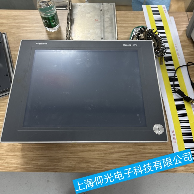 天津施耐德觸摸屏HMIGXU3500有背光無字符故障維修重點推薦