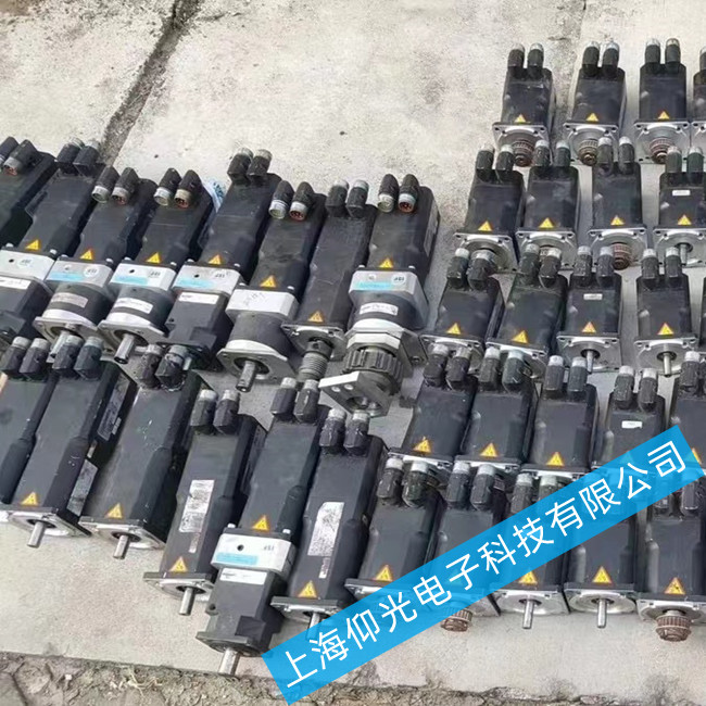 化工設(shè)備貝加萊伺服電機(jī)8LSA35.R0045D000-0報警39005維修