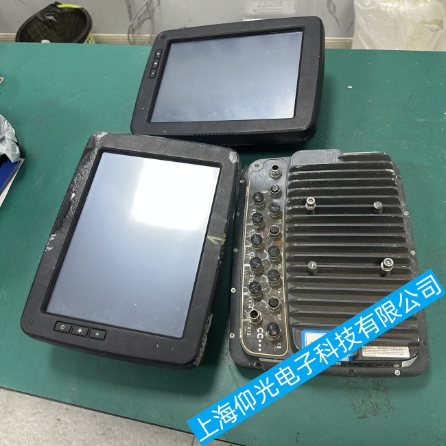 麥基嘉吊機操作屏C000 122-50無法正常進(jìn)入操作界面故障維修小竅門