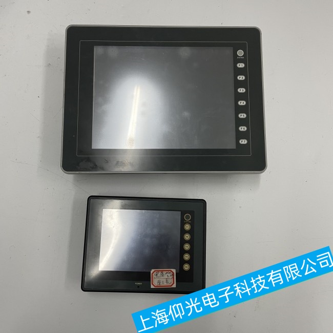 桐城富士觸摸屏ug430h-ss1通電幾分鐘后屏幕變成藍(lán)屏故障維修咨詢
