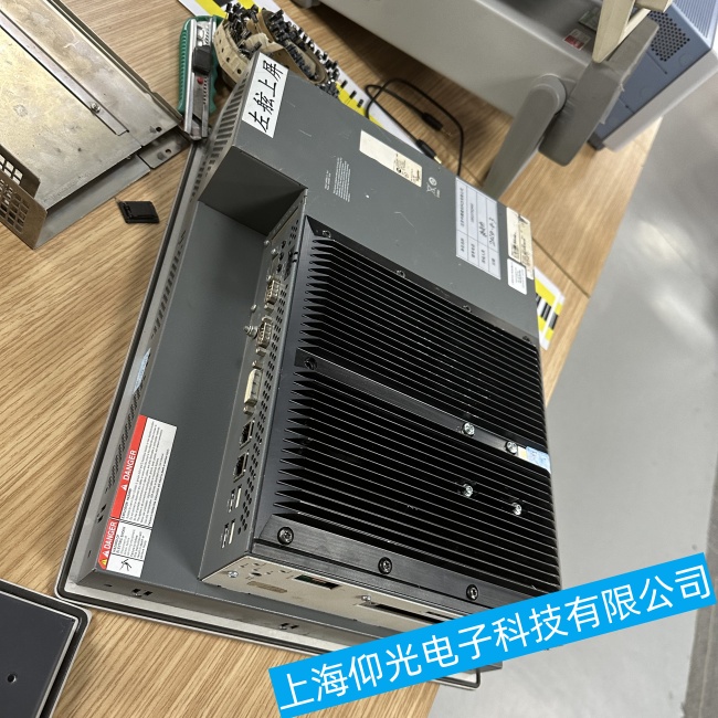 嘉興施耐德工控機(jī)HMIST6400開機(jī)屏幕不亮故障維修免費(fèi)檢測