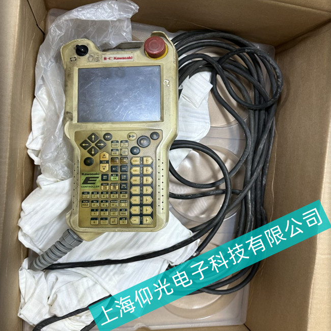 平湖汽車公司焊接機(jī)Kawasaki川崎機(jī)器人示教器無背光維修地址