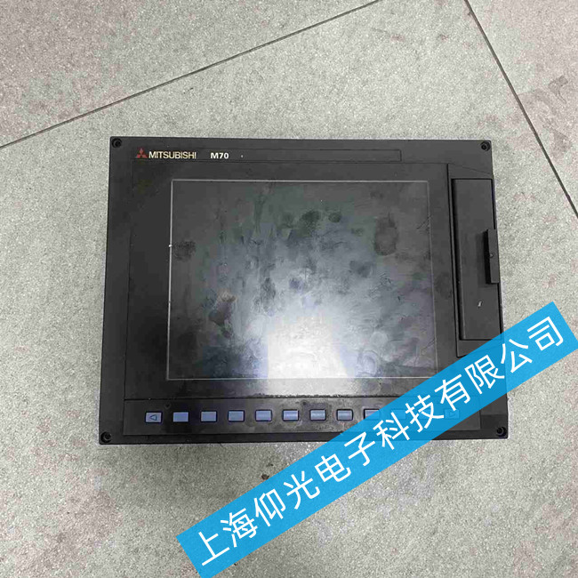 三菱系統(tǒng)觸摸屏維修FCA70P-2AV顯示不全故障維修快